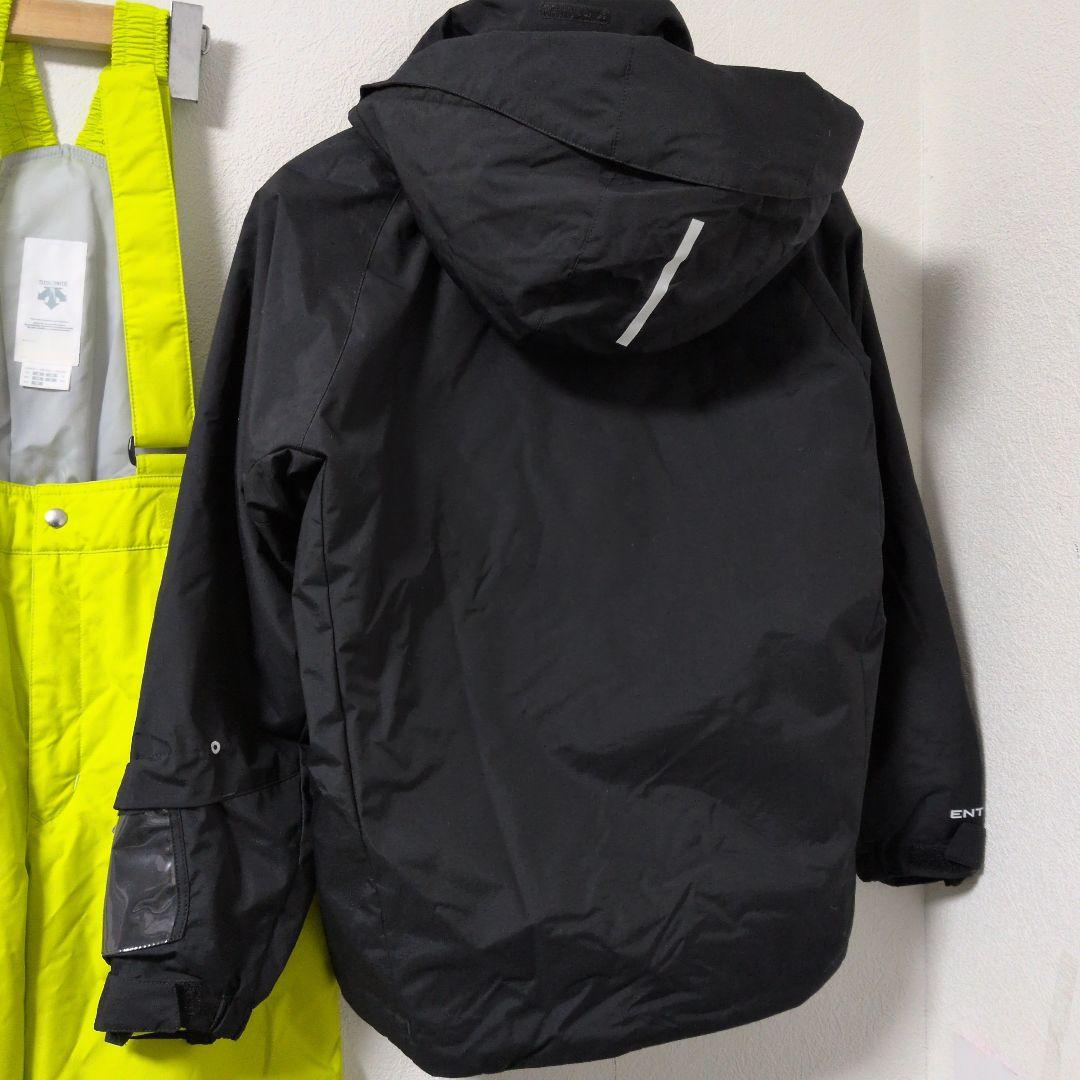 美品 DESCENTE デサント スキーウェア 150cm セッ上下セット 子供