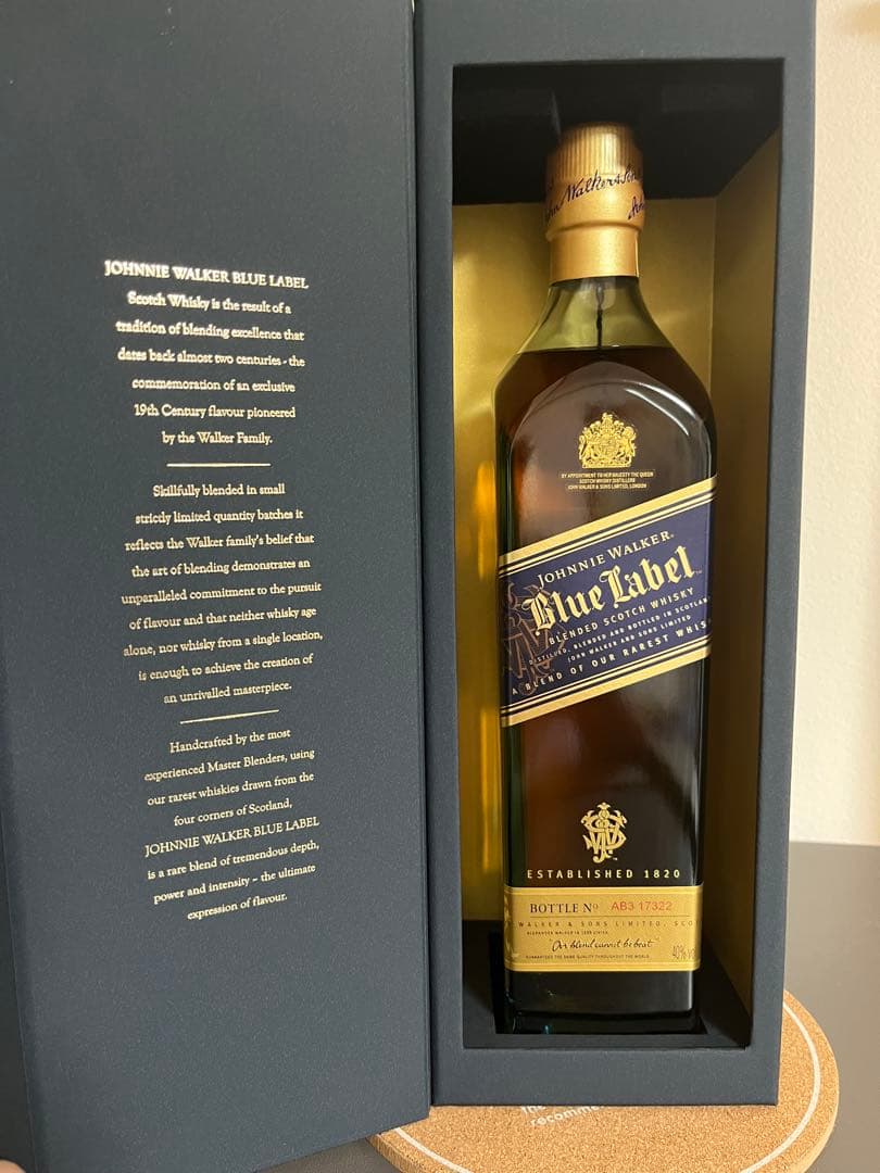 ジョニーウォーカー ブルーラベル 750ml ウイスキー