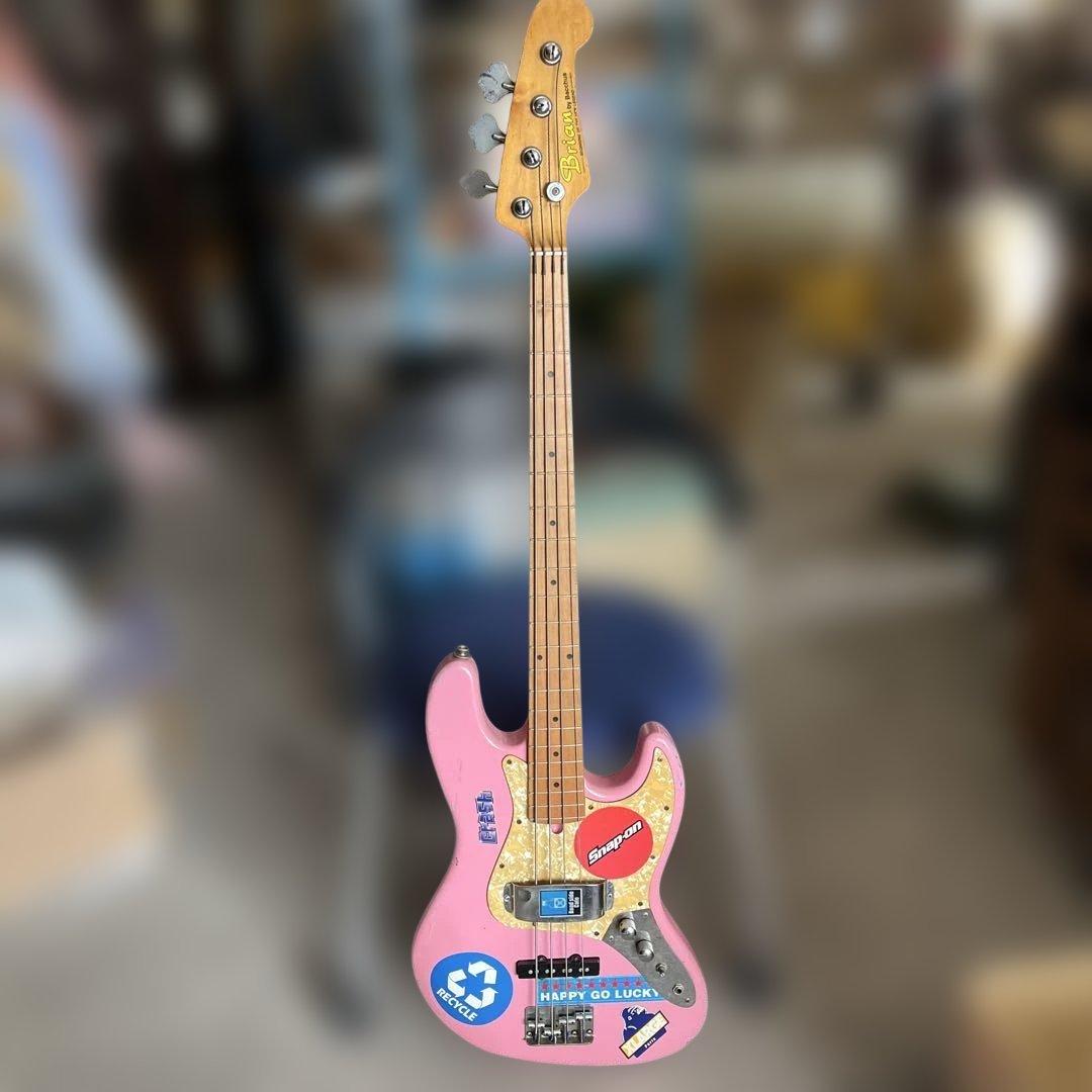 Brian by Bacchus ピンク エレキベース
