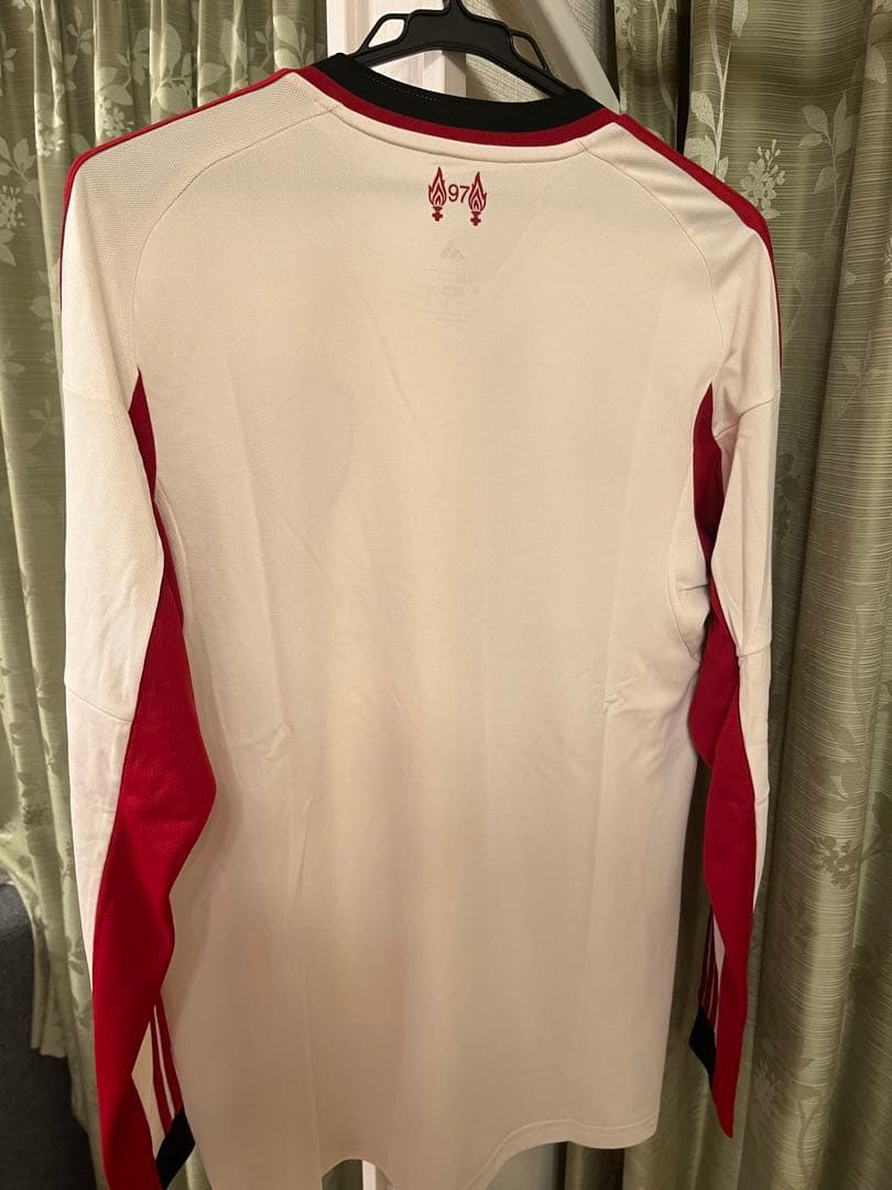 メ*4様 【新品未使用】リバプールFC 25/26 長袖 アウェイ ジャージー