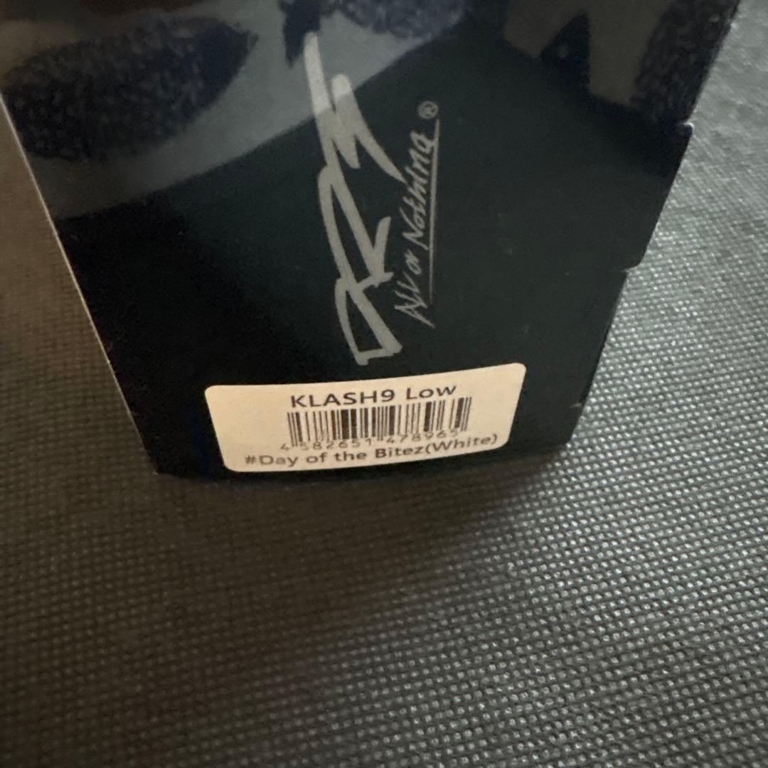 DRT クラッシュ9 Day of the Bitez ホワイト