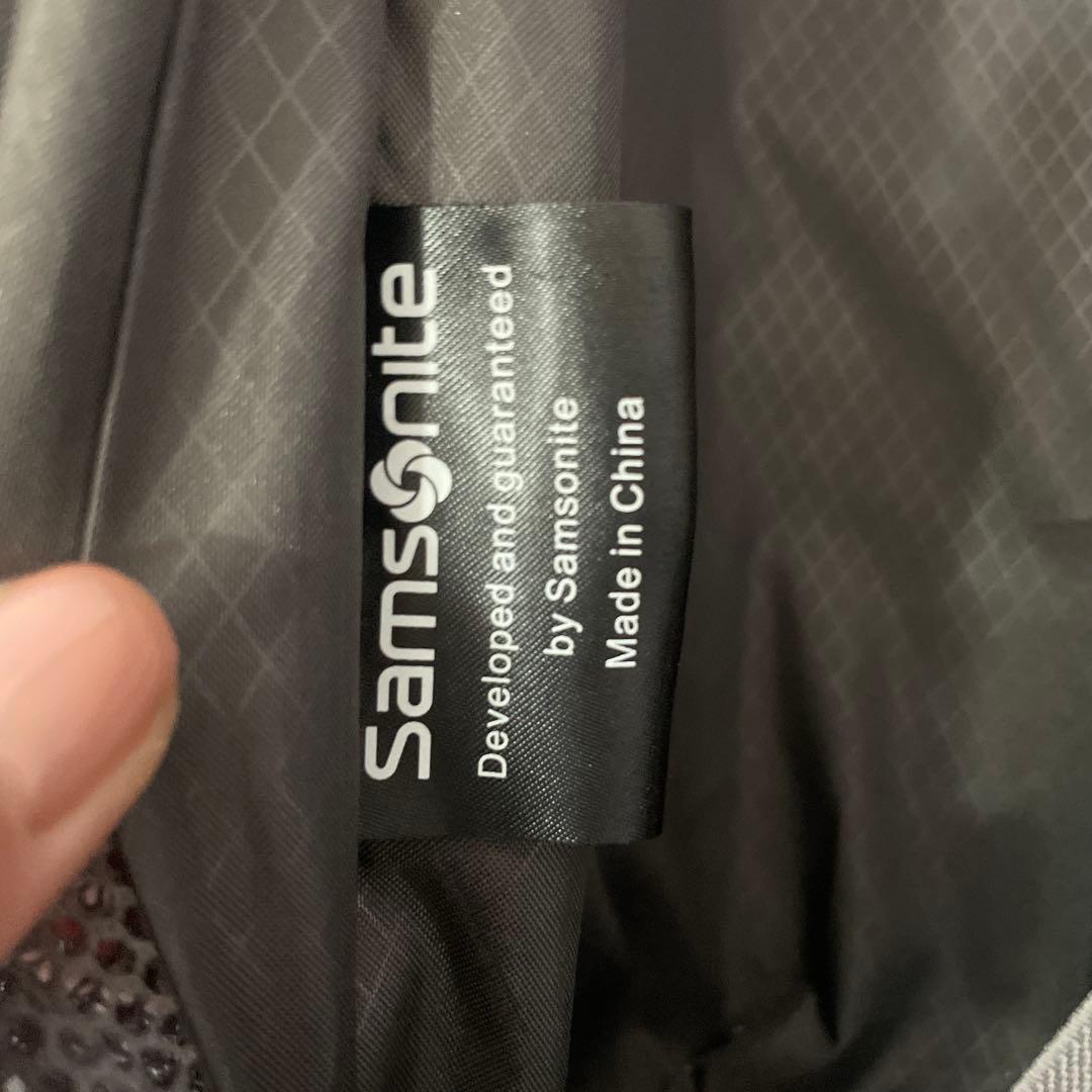 お値引きいたします。 サムソナイト　スピナー55 シルバーグレー軽量