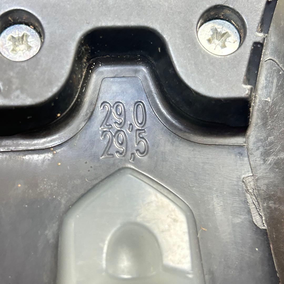 【送料無料】　アトミック スキーブーツ LIVE FIT 29.5 大きいサイズ