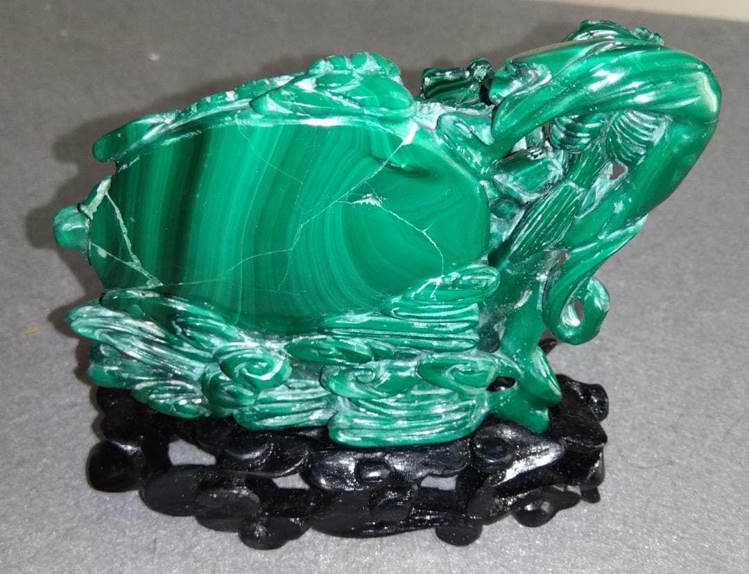 クジャク石【マラカイト】吉祥天女像台座 極細工 逸品 置物