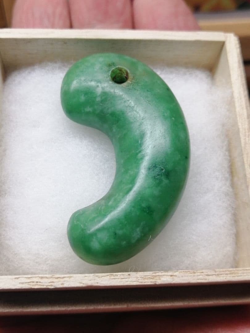 ★古墳期『糸魚川翡翠勾玉』出土品。4.90cm【超琅玕翡翠】最高峰の巨大勾玉です
