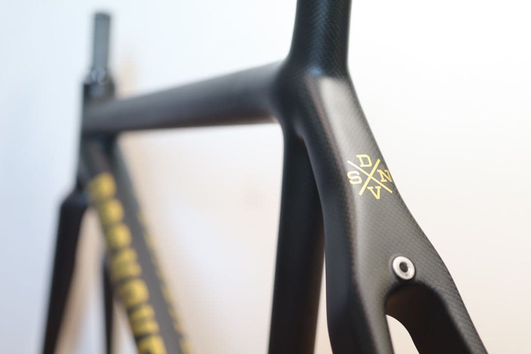 DOSNOVENTA TOKYO ドスノヴェンタ ピスト フレーム ブルーラグ