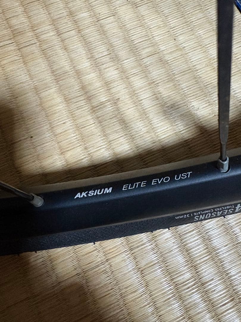 パーツ MAVIC AKSIUM ELITE EVO UST