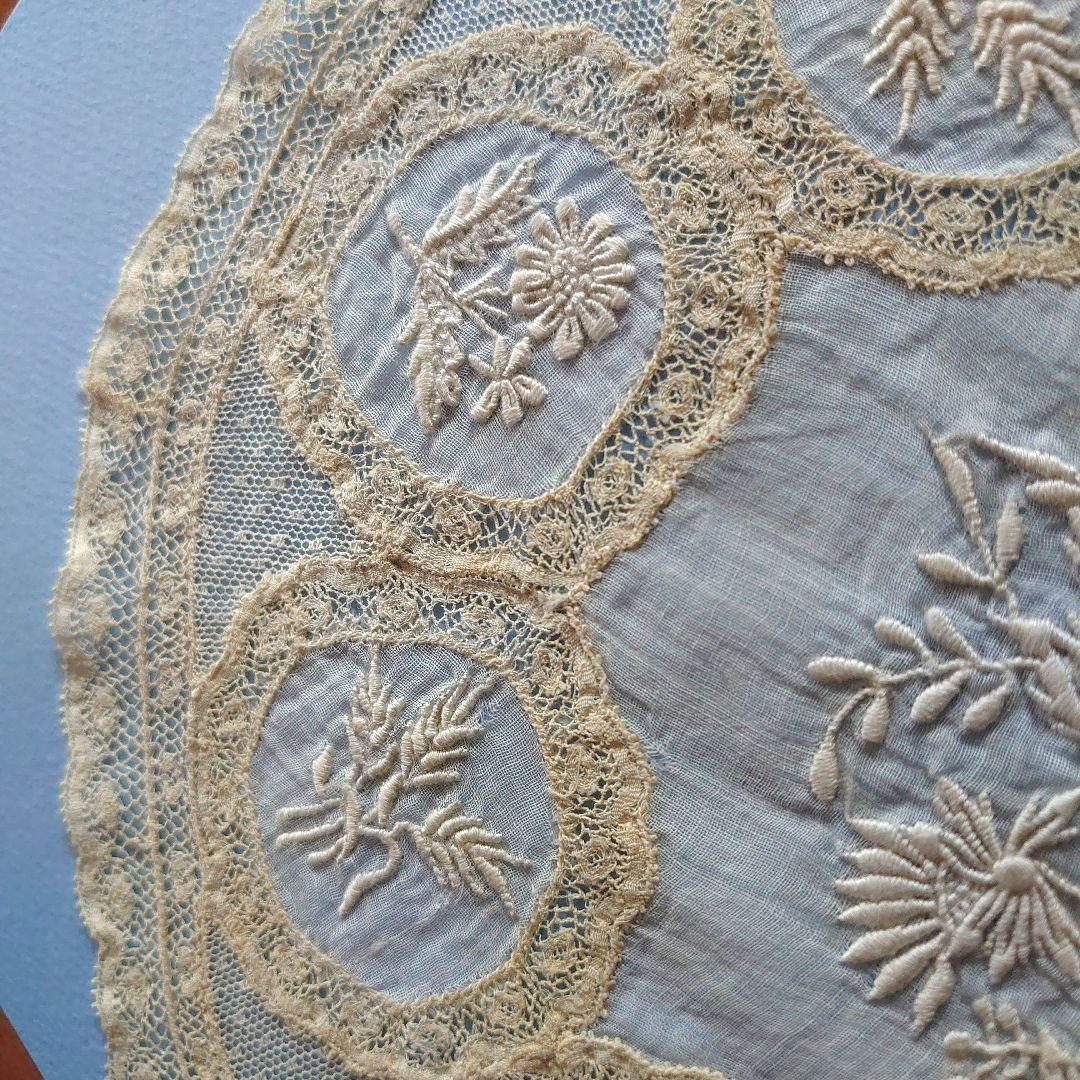 ノルマンディーレース バレンシエンヌと刺繍 の円形レース 28cm