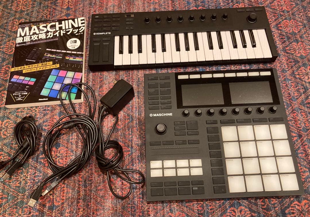 Native Instruments MASCHINE MK3 + キーボード！