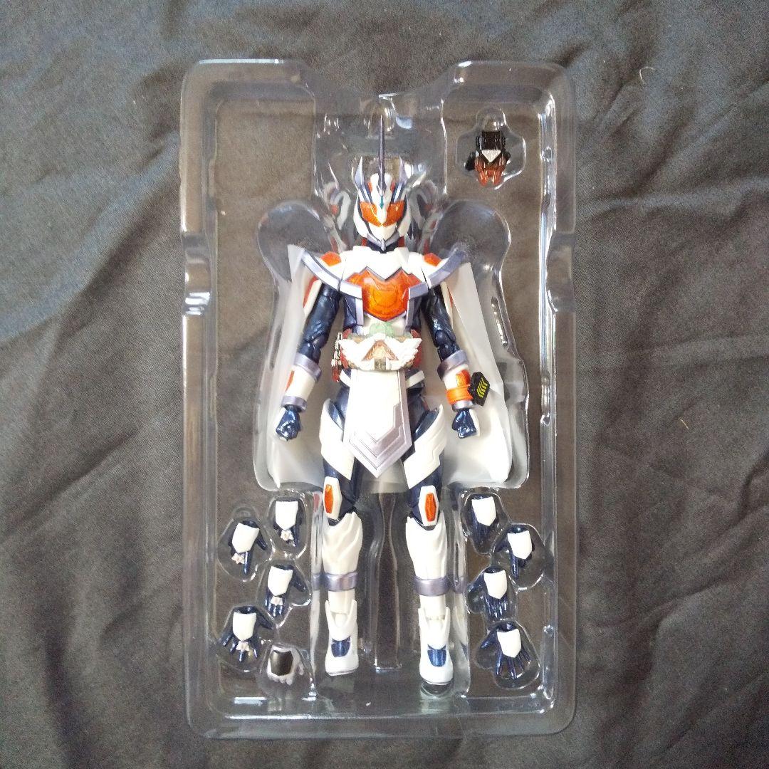 s.h.figuarts 仮面ライダー マジェード サンユニコーン