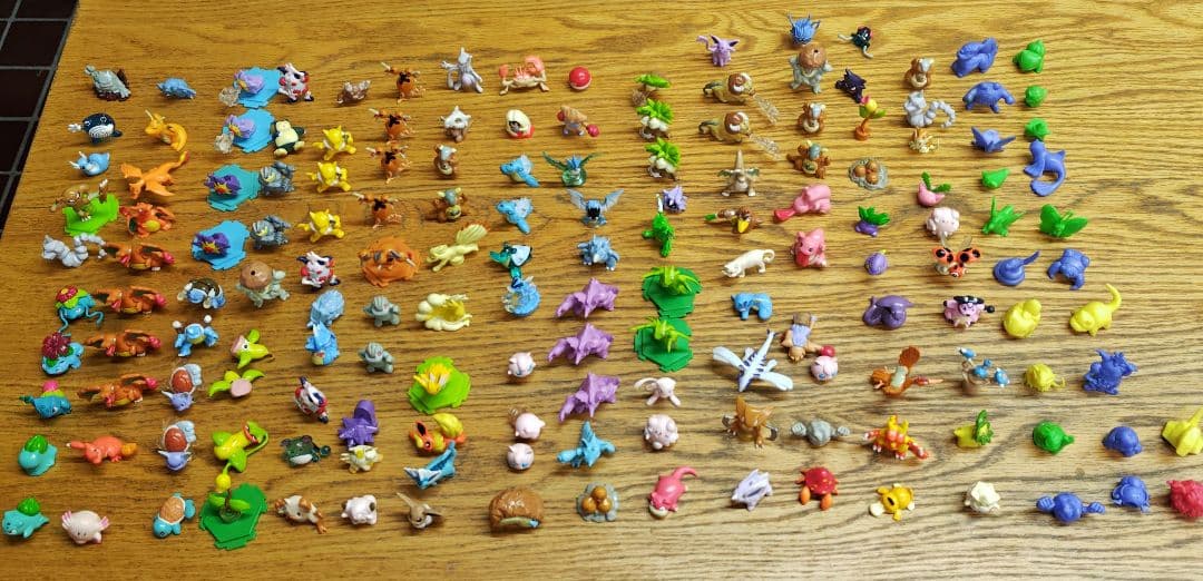 ポケモンフィギュアセット 彩色140体　無塗装22体