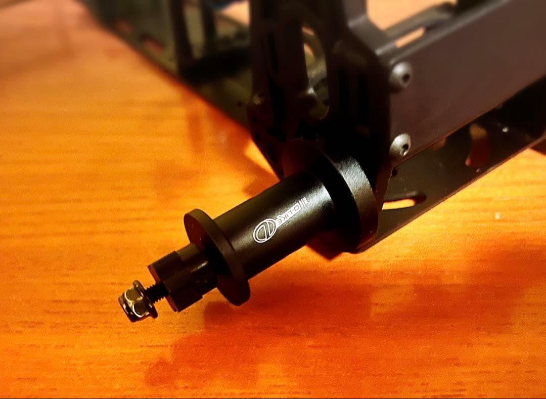 LP-86新品組立済シャーシ+AE86ボディ付