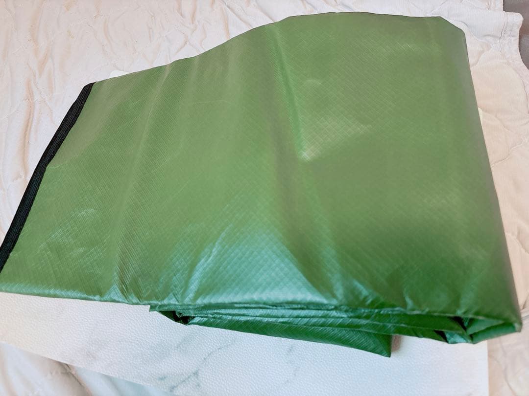 高耐久サバイバルブランケット 断熱断熱反射タープ 60インチ x 82インチ
