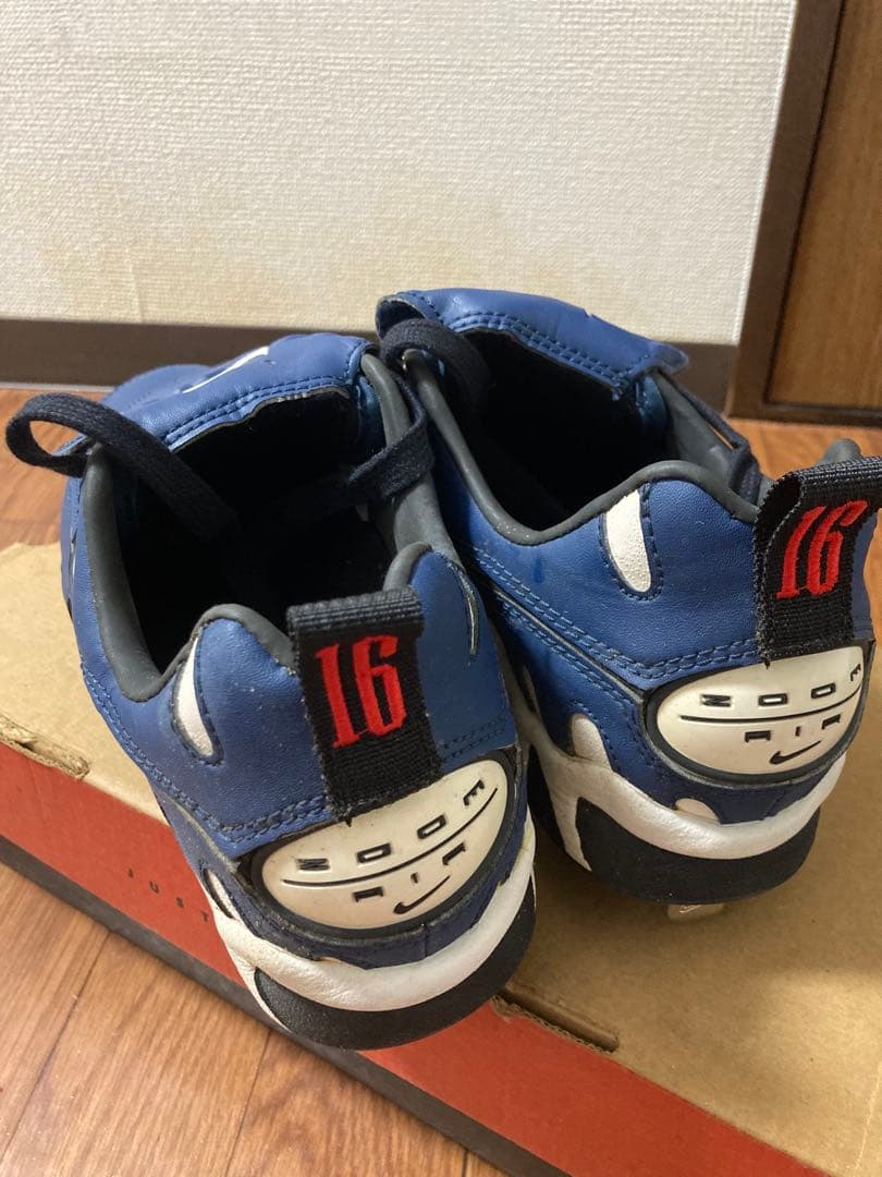 NIKE AIR NOMO スパイク