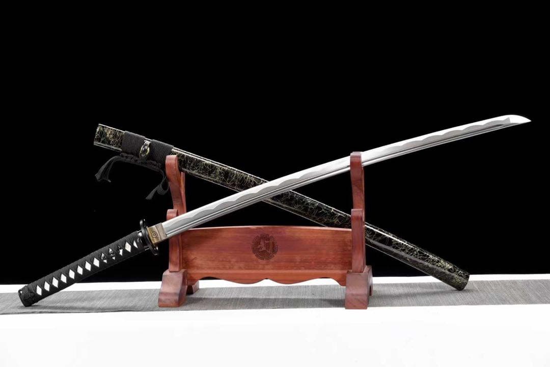 金糸武蔵 高級本格居合刀 美術刀 模擬刀 日本刀 模造刀 鑑賞用
