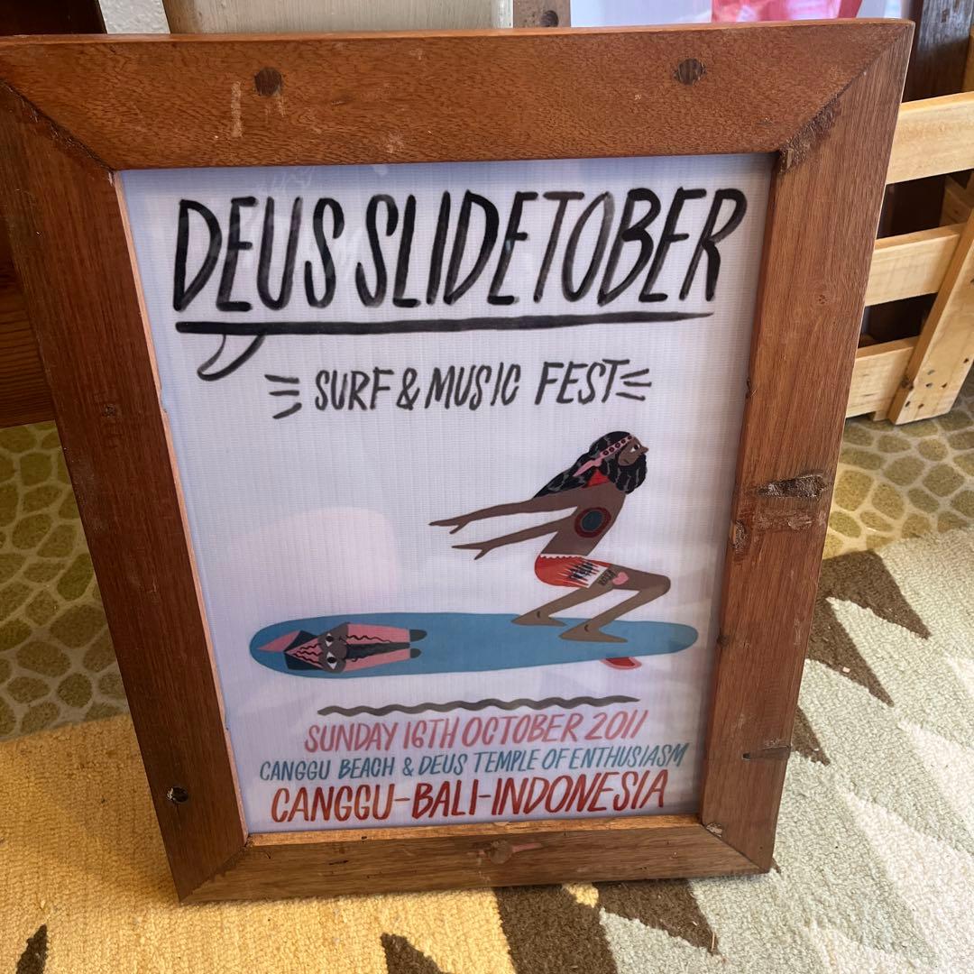 DEUS SLIDETOBER サーフィン・音楽祭 ポスター