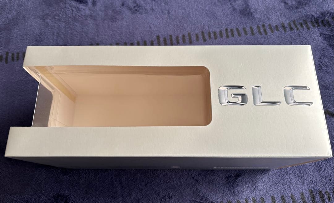 メルセデス•ベンツ GLC 1/18 ミニカー