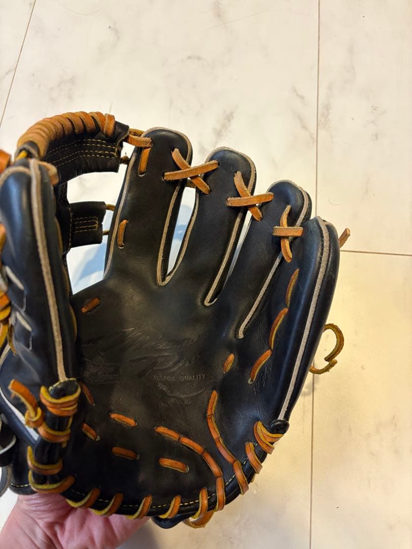 Mizuno Pro 硬式グローブ 黒/金