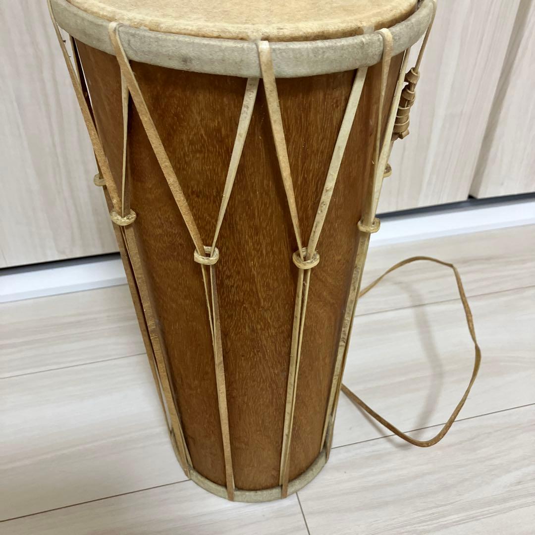 両面太鼓　ガムラン クンダン？　インドネシア　バリ　打楽器