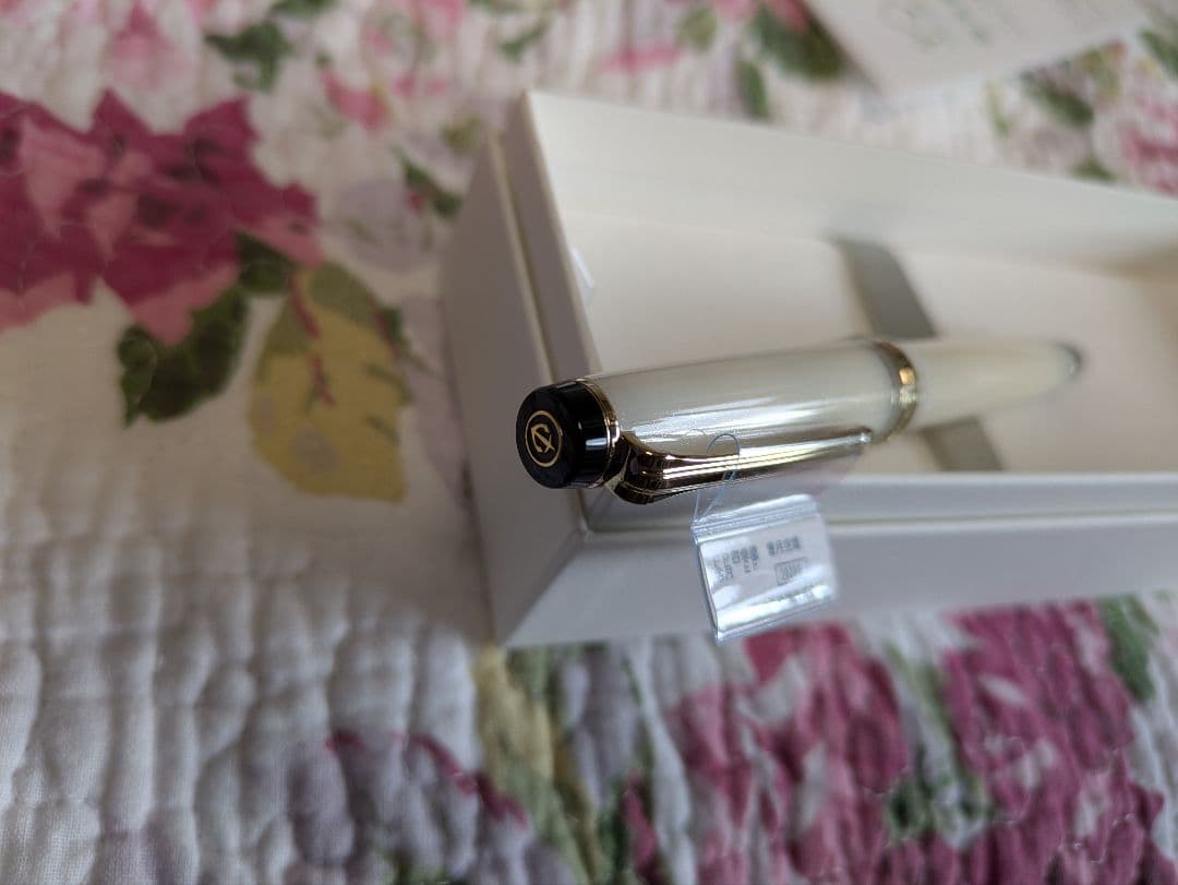 おまけ付きセーラー万年筆 四季織 雪月空葉 名月