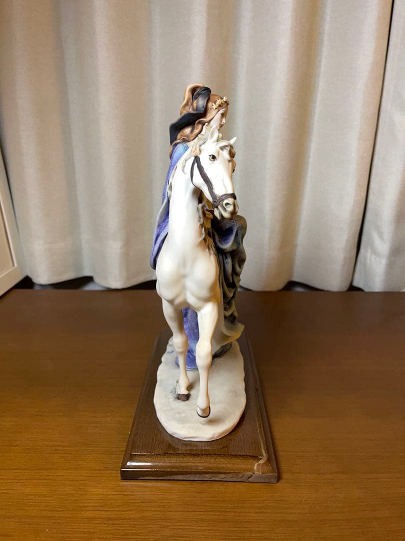 ジョゼッペ アルマーニ フローレンス社 置物 馬 女性