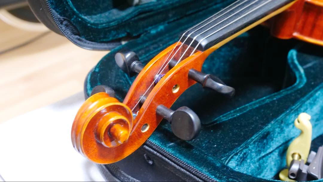 スズキ バイオリン No.520 4/4ハードケース付き