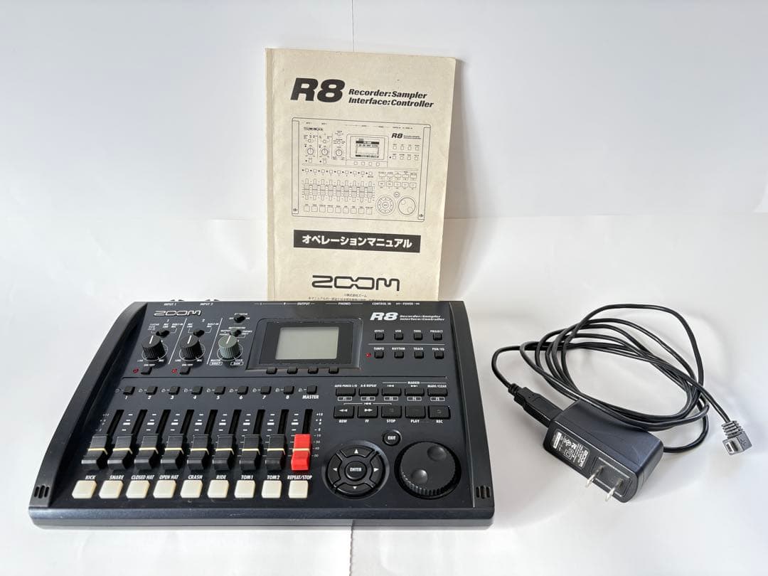 ZOOM R8 マルチトラックレコーダー　中古