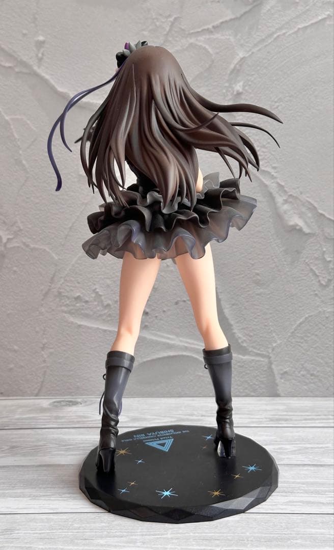 渋谷凛　トライアドプリズムver アルファオメガ　フィギュア