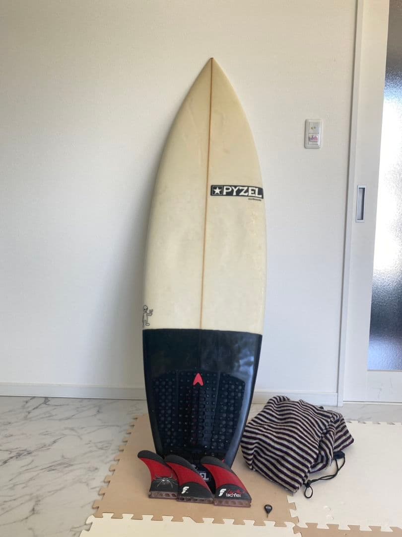 pyzalien サーフボード　23.4l　フィン　フィンキー　ソフトケース