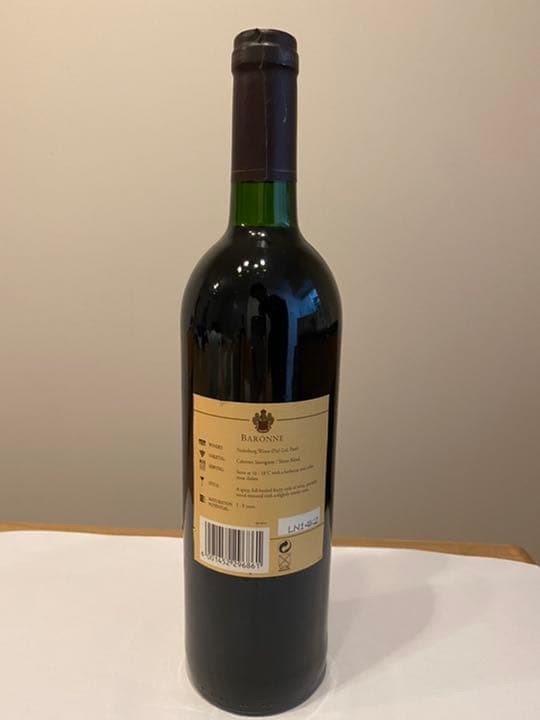 【ミレニアムワイン】　2000年 ビンテージ南アフリカ　BARONNE 赤ワイン