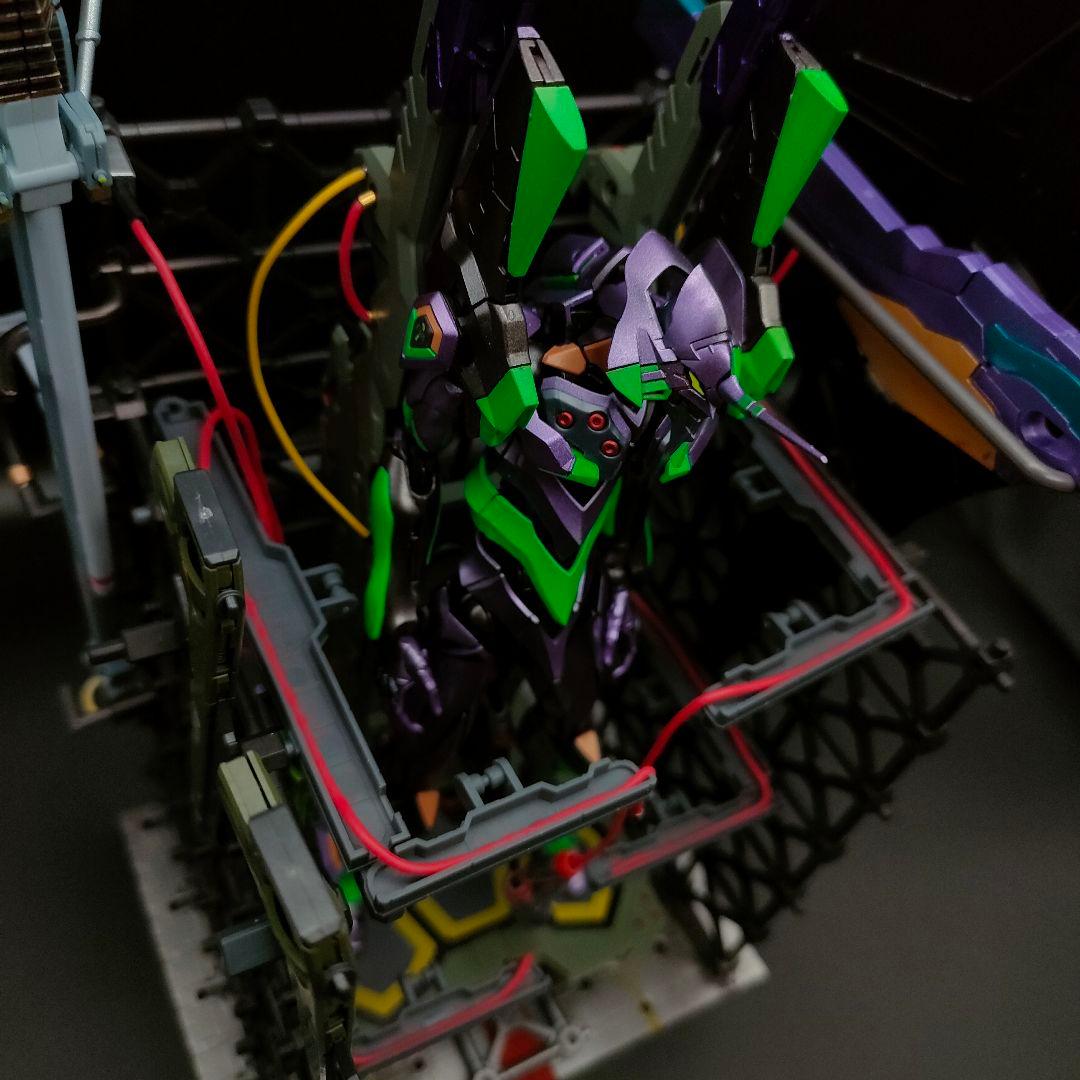 エヴァンゲリオン　初号機　専用拘束兼移動式射出台＋武器格納庫　RG 【全塗装】