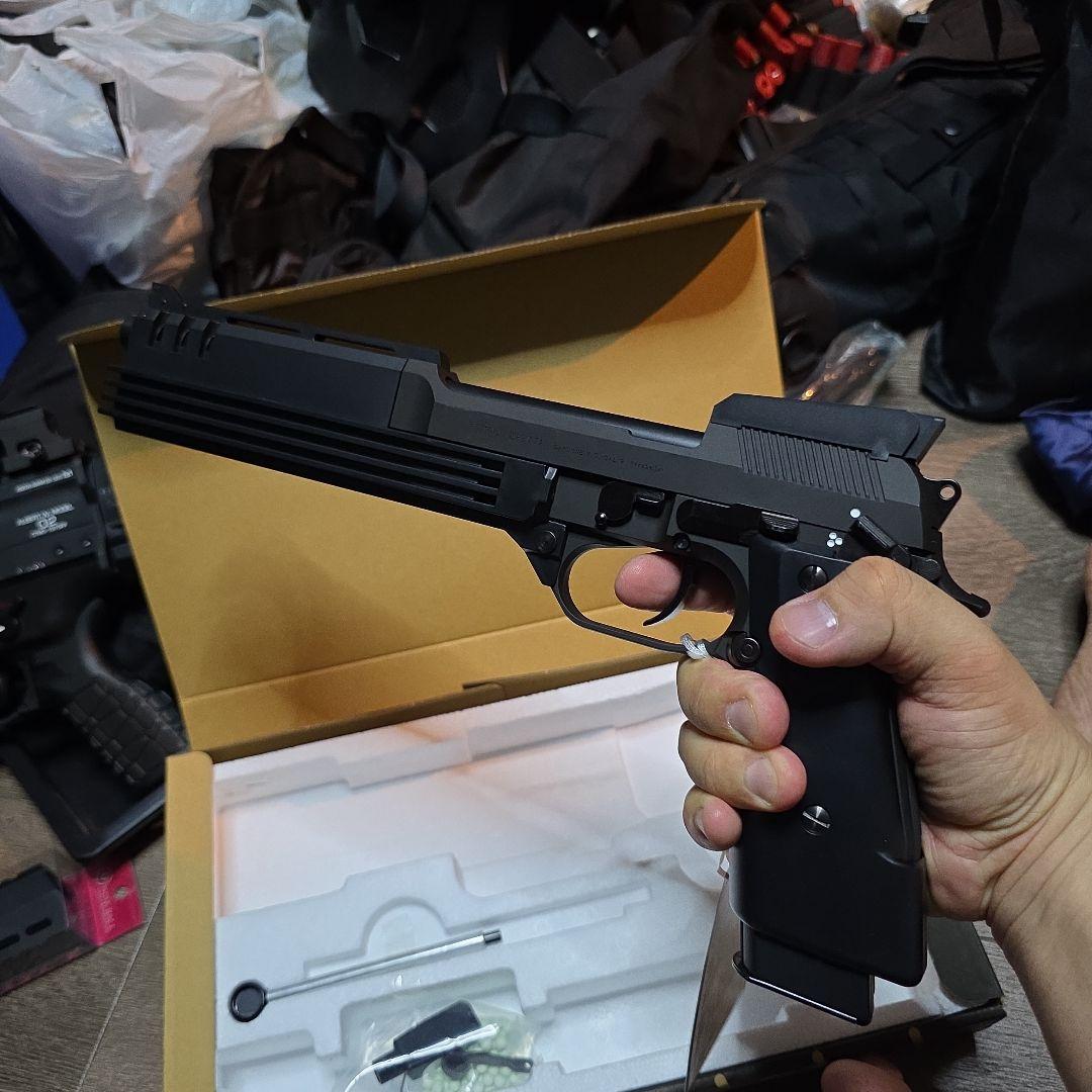 KSCオートナイン9ヘヴィウエイトモデル新品未使用品！ロボコップ！