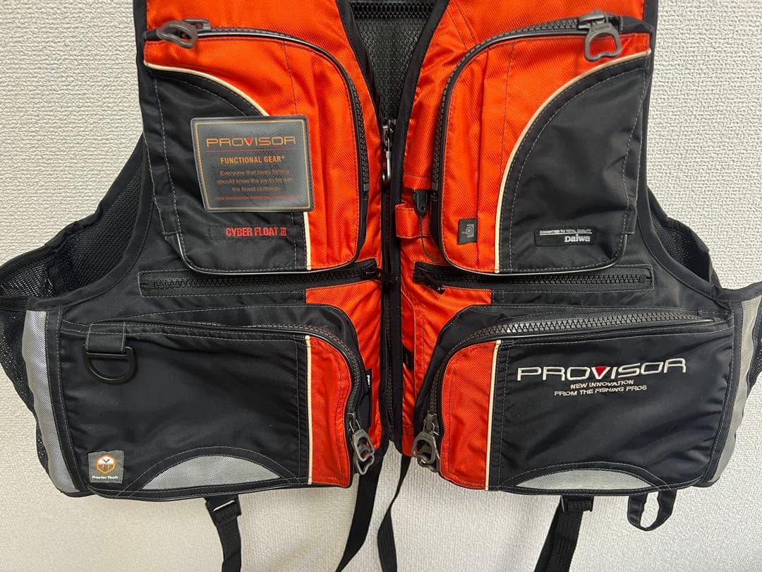 ダイワ PROVISOR フィッシング用 ライフジャケット 黒×オレンジ