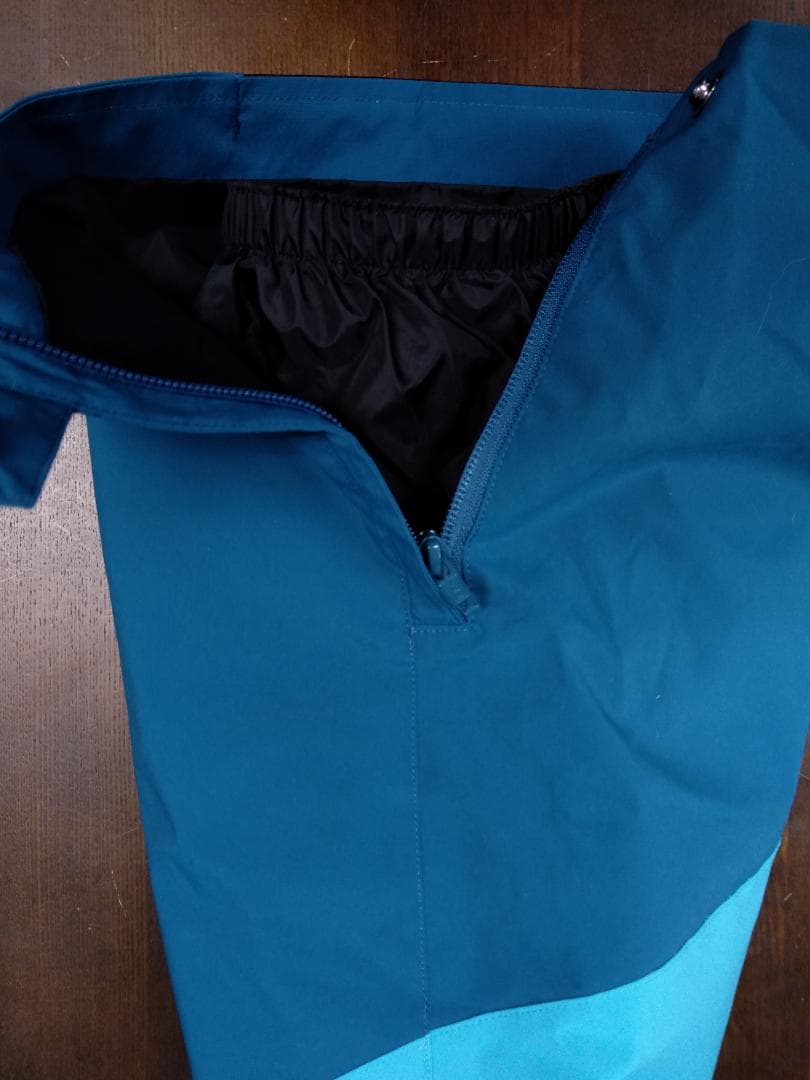 Goldwin スキーパンツ