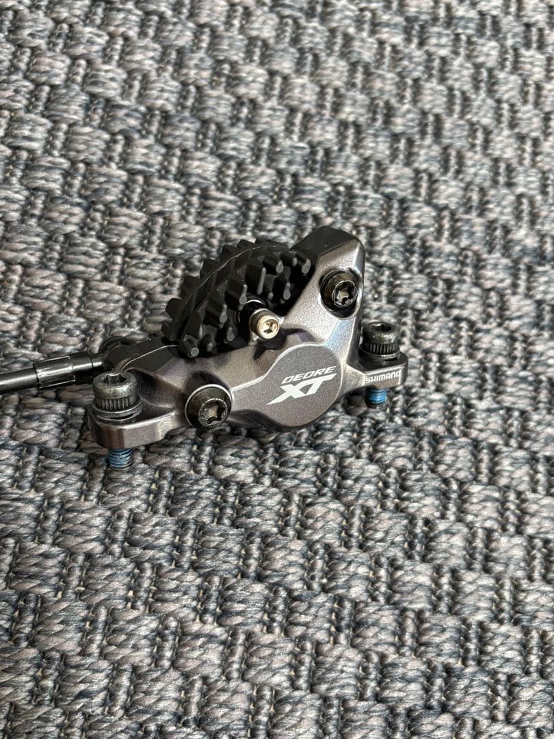 BL-M8100 BR-M8100 前後セット