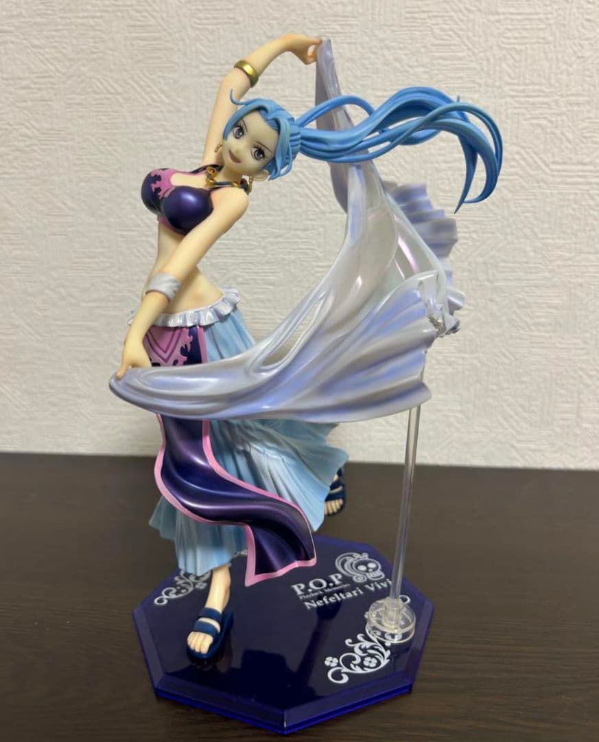 ワンピースフィギュア　pop ビビ　プレイバックメモリーズ