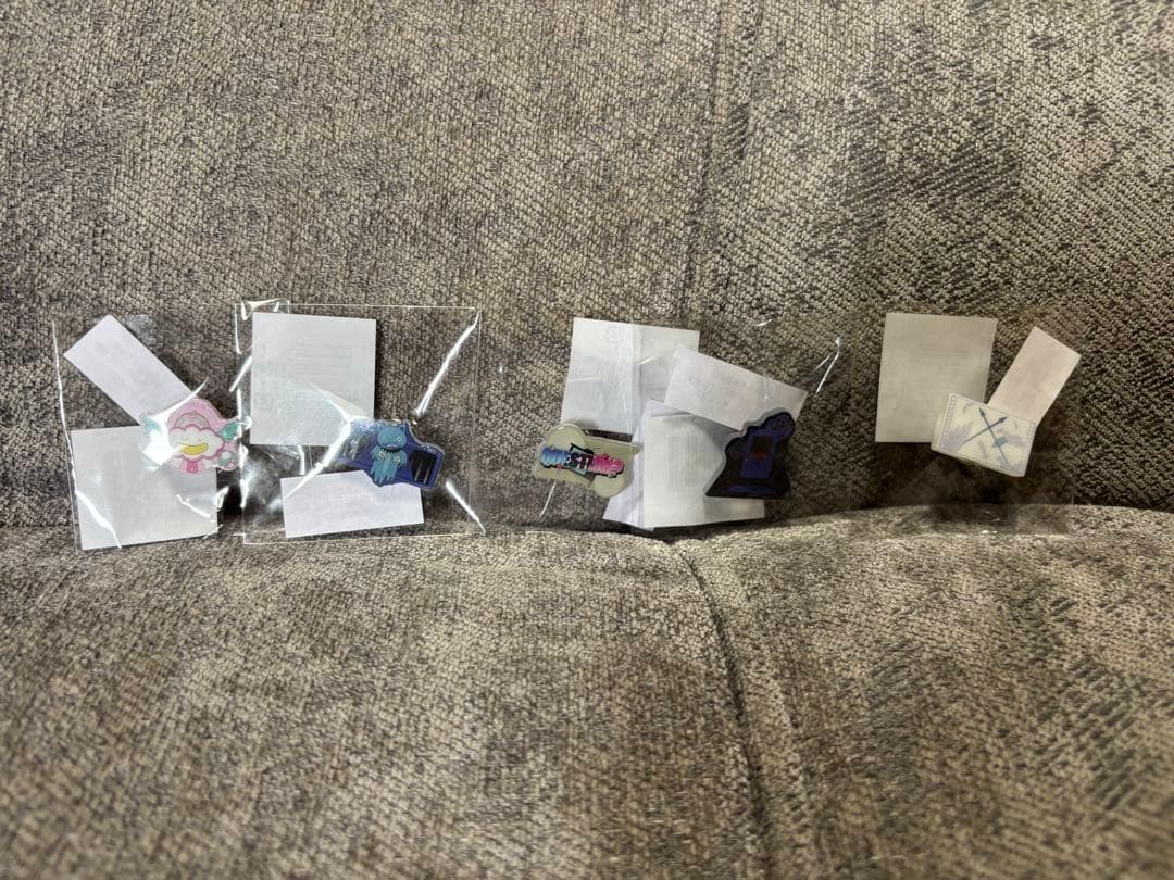 【会場限定】Ado POP-UP 楽曲アクリルピンバッジコンプセット(全40種)