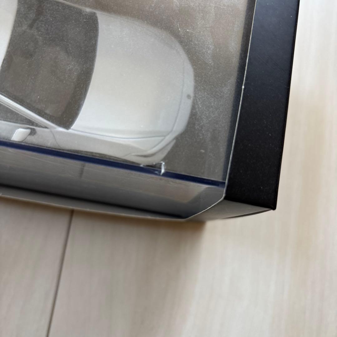 トヨタ　クラウン　クロスオーバー　非売品　模型　1/30 店頭展示用