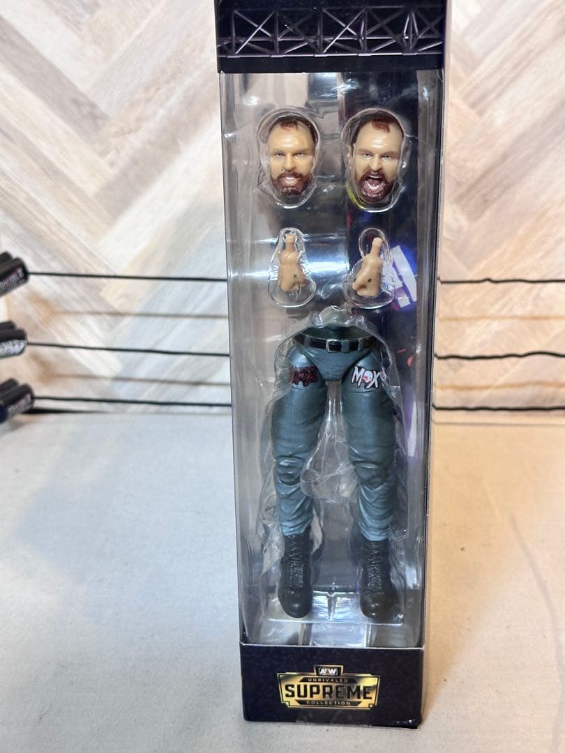 AEW supreme フィギュア　ジョン・モクスリー