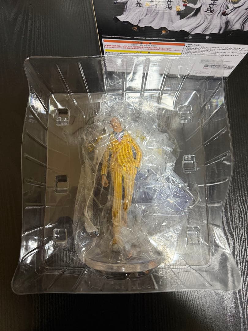 ワンピース 一番くじ 絶対的正義 フィギュア 赤犬 黄猿 藤虎 緑牛 おまけ付き