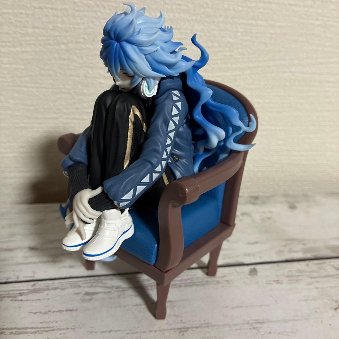 イデア・シュラウド フィギュア　ツイステ