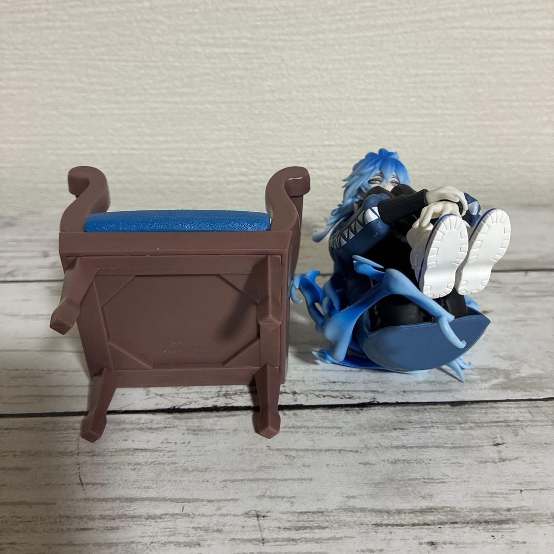 イデア・シュラウド フィギュア　ツイステ