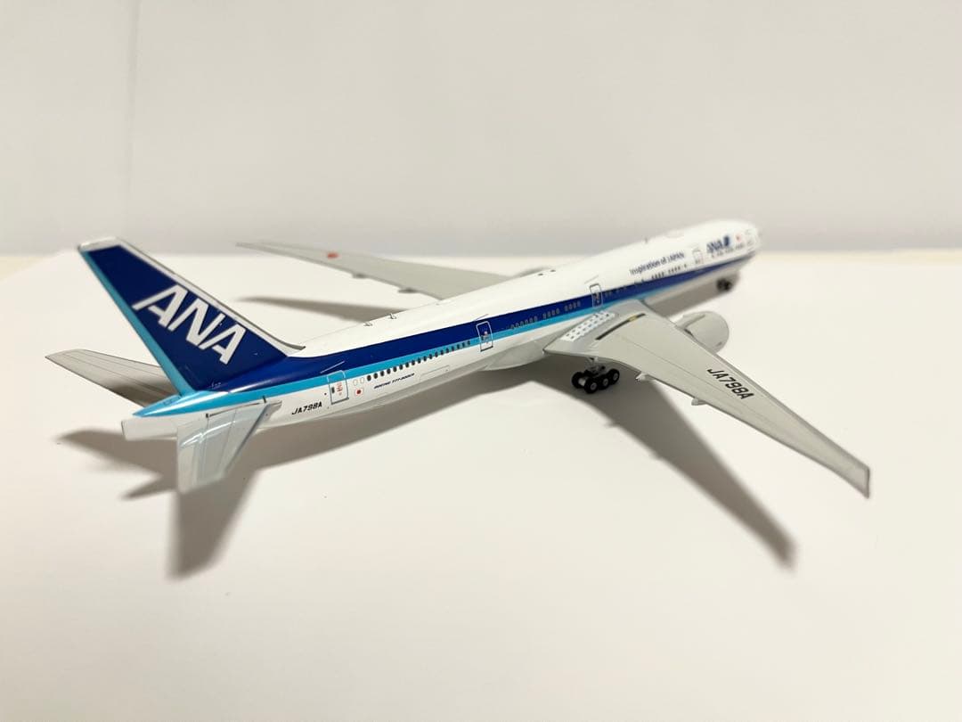 航空機・ヘリコプター ANA 777-300ER JA798A