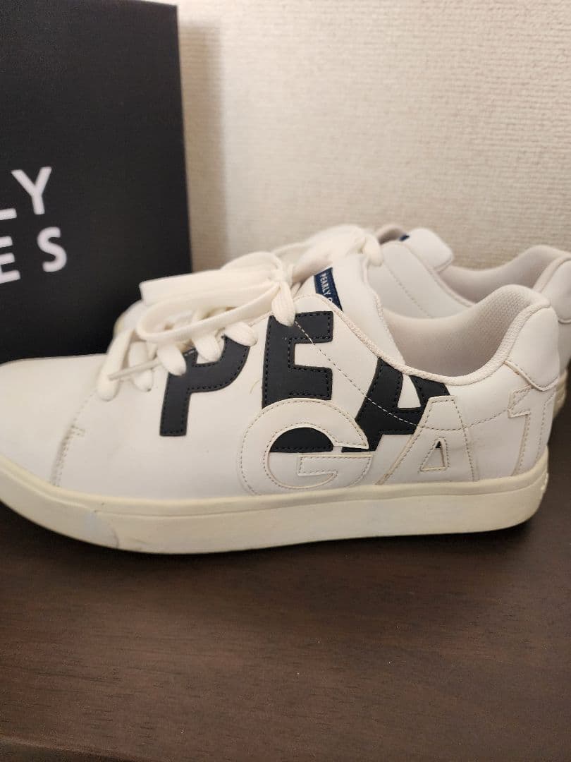 【☆美品☆】PEARLY GATES サイドロゴ スニーカー 白 25.5㎝