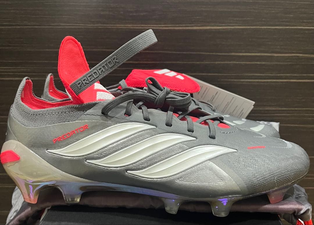 アディダス　新品　プレデター　ELITE フォールディングタン FG 26