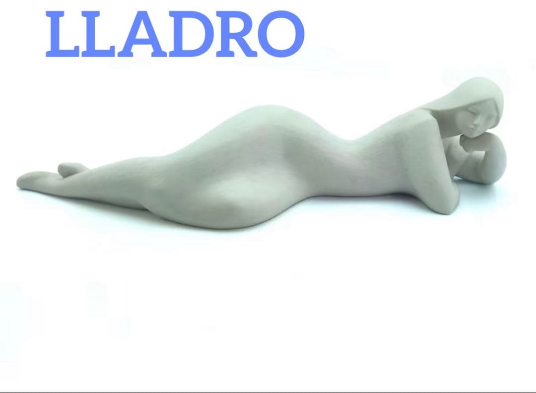 リヤドロ　メモリー　aura collection　彫刻風