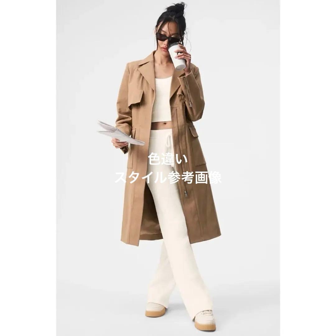 完売品定価9万円　新品タグ付ハワイ購入　ALO YOGA コート