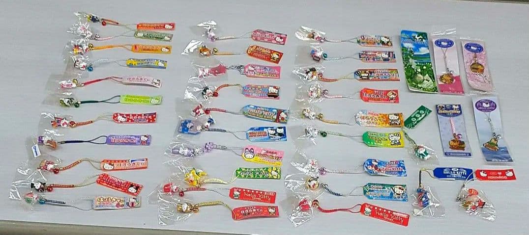 【ハロウキティ】ご当地キティ根付けストラップ　38種類(全39個)　希少品多数