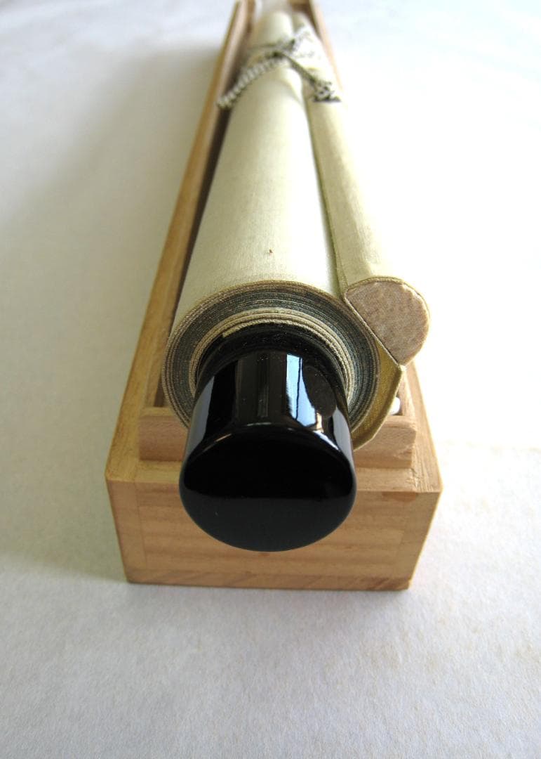 【真筆】茶掛　山水有清音 画賛 ◆大徳寺派 雲澤禅寺 足立泰道　共箱・タトウ箱付