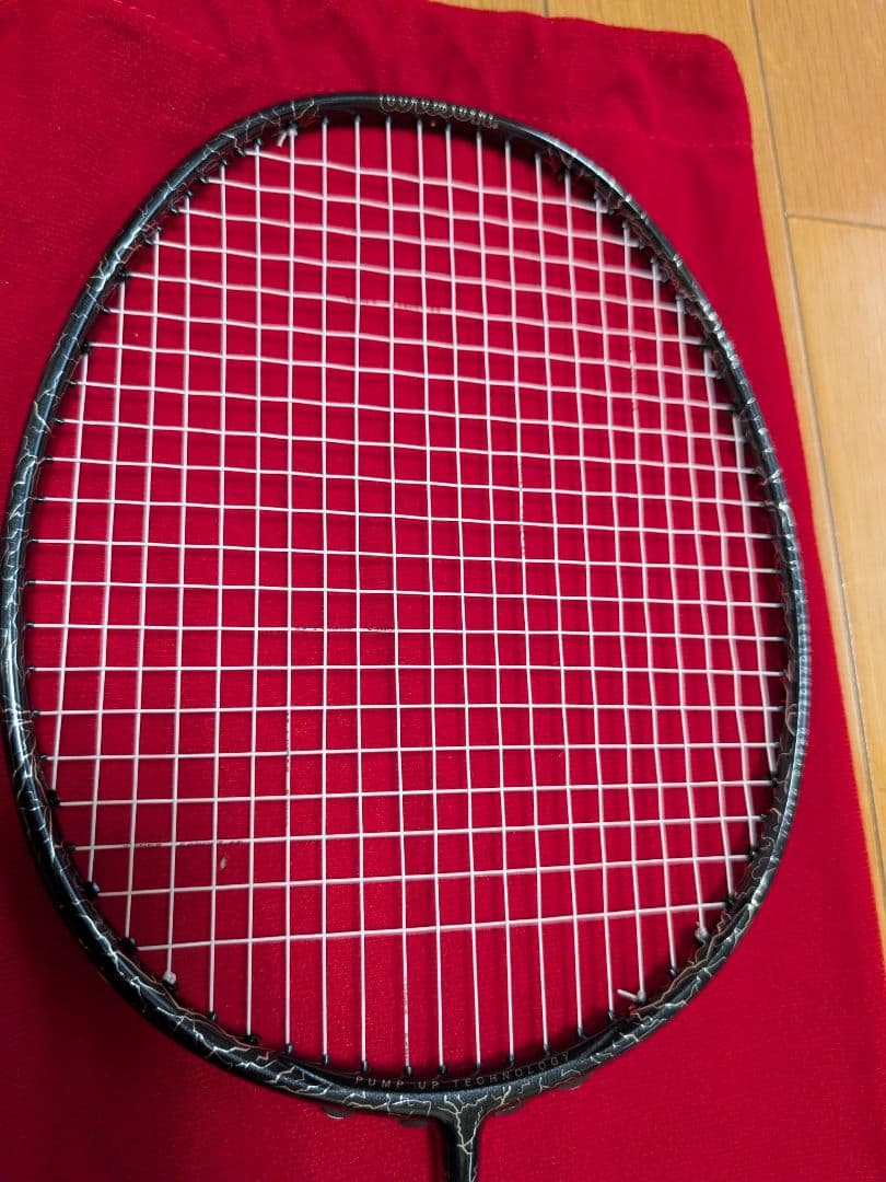 ウィルソン　バドミントンラケット　ベルテックス9000　4UG5